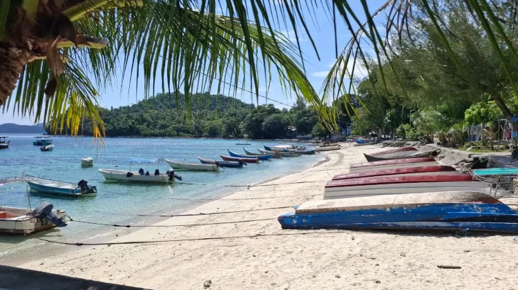 Menjaga Kelayakan Armada Boat Wisata di Perairan Sabang