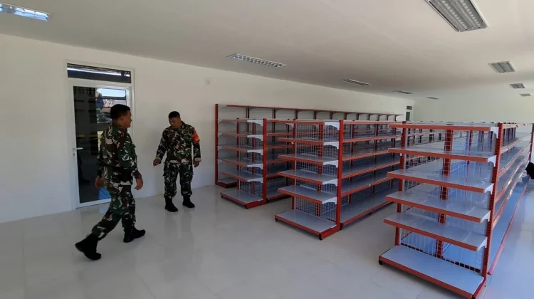 Rak Gerai 12 KDKMP Sabang Sudah Tersedia