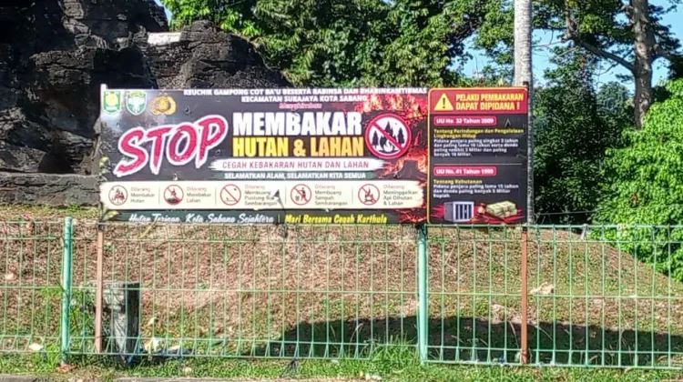 Baliho Karhutla Banjiri Kota Sabang, Pesan “Stop Membakar” Terpampang di Jalan