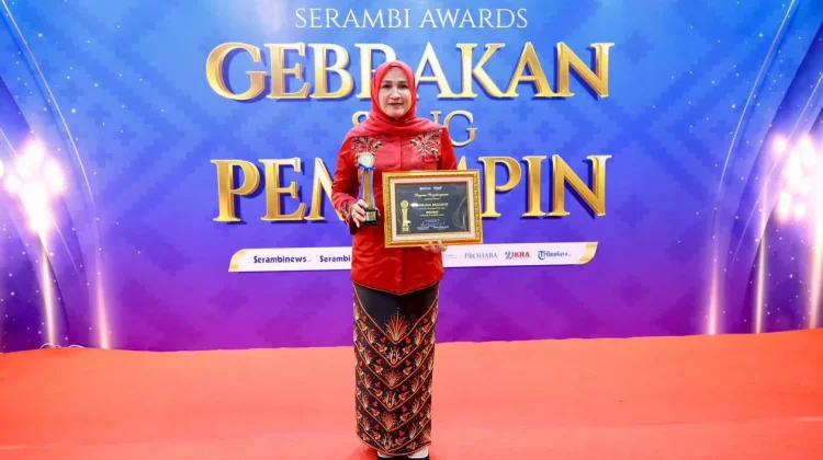 Kak Na Raih Srikandi Pemulihan Aceh