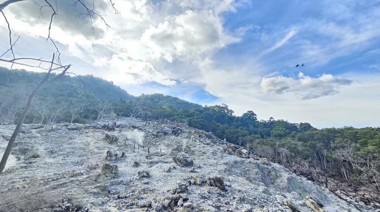 Gunung Api Jaboi, Pesona Alam Vulkanik yang Memikat Wisatawan