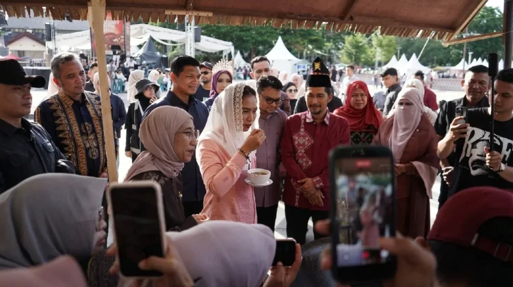 Wamenpar Takjub Salak Sabang: Kecil-Kecil Cabai Rawit