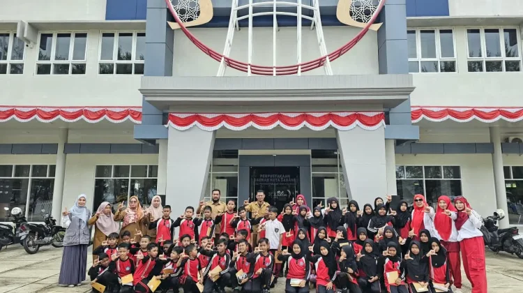 SDN 22 Sabang Dorong Minat Baca Siswa di Perpustakaan Daerah