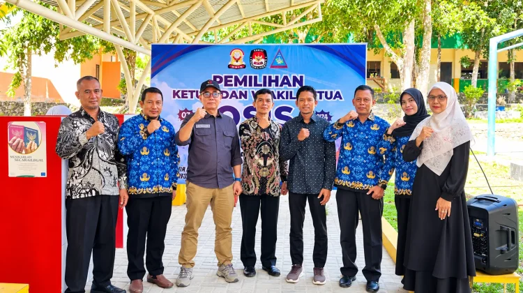 Bawaslu Sabang Edukasi Demokrasi lewat Program 'Goes to School'