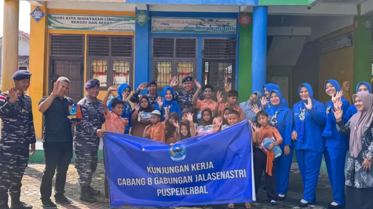 Lanudal Sabang Kunjungi Bakpia AG dan SDLB