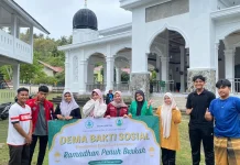 DEMA STIS Al-Aziziyah Sabang Bersihkan Masjid di Bulan Suci