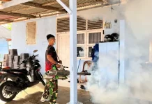 Antisipasi DBD, Sikes Lanud Maimun Saleh Laksanakan Fogging