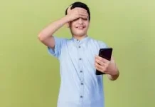 Anak Mulai Punya Ponsel di Usia 14 Tahun, Perlukah ?