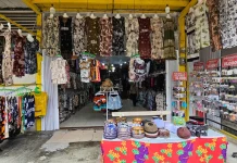 Penjual Baju Lebaran di Sabang Raup Omzet Rp8 Juta per Hari