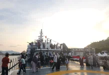 Ratusan Warga Antusias Kunjungi Kapal Polisi Wisanggeni 8005