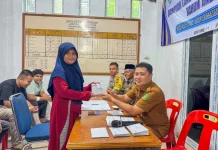 Anak Yatim Kuta Timu Terima Santunan Pemerintah Gampong