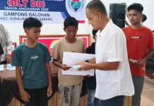 Balohan Salurkan THR Anak Yatim Rp97,5 Juta jelang Idul Adha