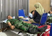 Puluhan Warga Sabang Donorkan Darah dalam Baksos HUT Penerbangan TNI AL