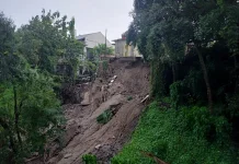 Longsor Gerus Tanah Penyangga Gedung DPRK Sabang