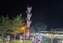 Menara Merah Putih Sabang Tawarkan Panorama Laut yang Memikat