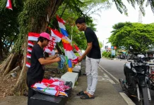 Penjualan Bendera Merah Putih di Sabang Mulai Meningkat