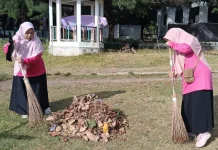 IPeMI Sabang Bersihkan Pantai Sumur Tiga Sambut HUT RI