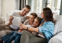 Orang Tua Perlu Pahami Aktivitas Digital Anak