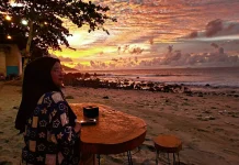 Pantai Kasih Jadi Pilihan Warga Nikmati Sore di Sabang