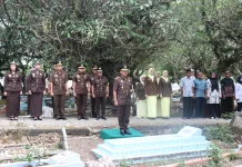 Kejari Sabang Ziarah Makam Peringati Hari Lahir Kejaksaan ke-81