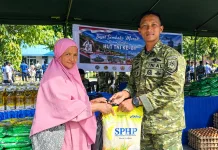 Jelang HUT TNI, Ratusan Paket Sembako Murah Diburu Warga Sabang