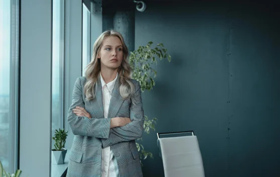 Lelah Jadi People Pleaser? Saatnya Aktifkan Mode Alpha Girl