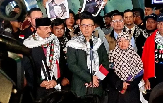 Menlu Terima Kepulangan Sembilan WNI Peserta Misi GSF 2.0