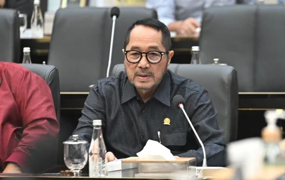 Baleg DPR RI: Mengabaikan Tenaga Pendidik adalah Pelanggaran Konstitusi
