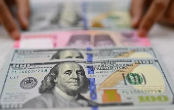 Ekonom Sebut Rupiah Jadi Penyangga Utama Tekanan Ekonomi Global
