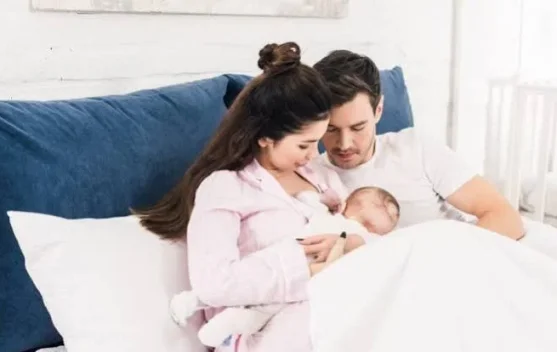 ASI Eksklusif Bukan Perjuangan Ibu Seorang Diri, Keluarga Punya Peran Besar