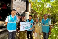 Light Up The Dream PLN Terangi Rumah Warga Desa Bateeshok
