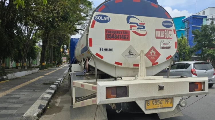 Pengendara Motor Meninggal Dunia usai Kecelakaan di Jalan Juanda