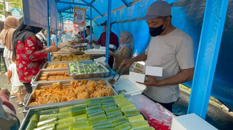 Pasar Takjil Ramadan di Balikpapan Dongkrak Ekonomi UMKM