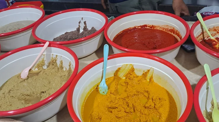 Ramadan Bawa Berkah, Penjual Bumbu Giling Akui Lonjakan Pembeli