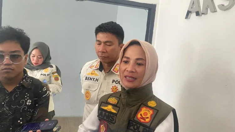 Satpol PP Awasi Jam Operasional Usaha Ramadan
