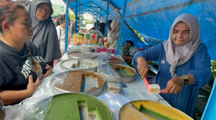 Amparan Tatak, Takjil Bangsawan Incaran Warga Balikpapan