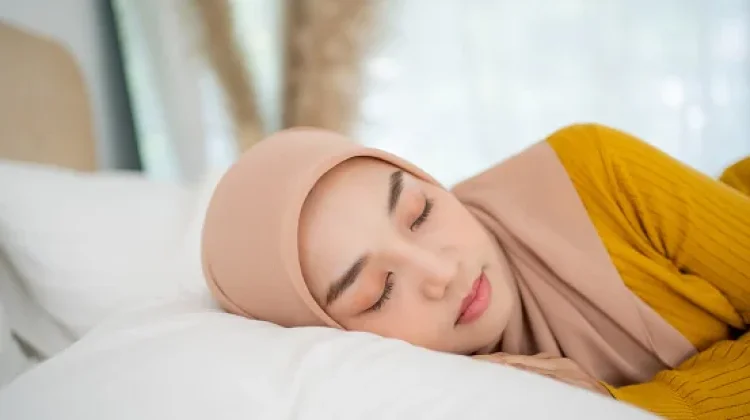 Keutamaan Membaca Al-Ikhlas, Al-Falaq, dan An-Nas sebelum Tidur