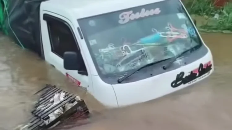 Detik-Detik Feri Fatimah 2 Karam di Sebulu, Penumpang Selamat