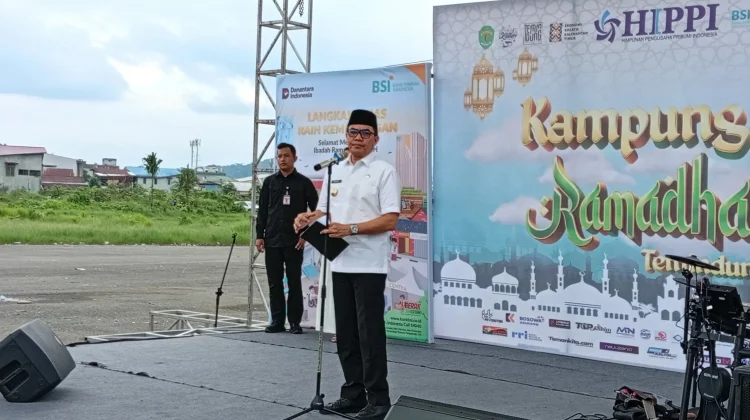 Buka Zakat Drive Through di Kampung Ramadan Temindung, Ini Pesan Andi Harun