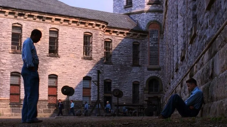 Resensi Film: Memahami Kejayaan Sinematik The Shawshank Redemption