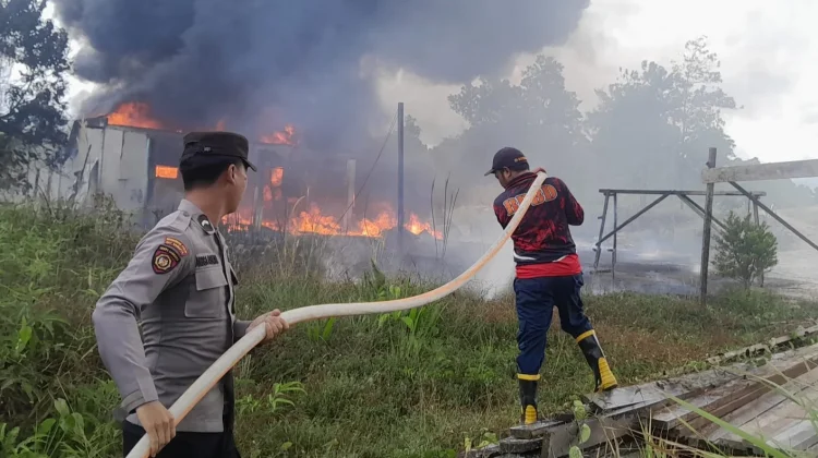 Kebakaran di Kecamatan Segah Hanguskan Pangkalan BBM dan Elpiji