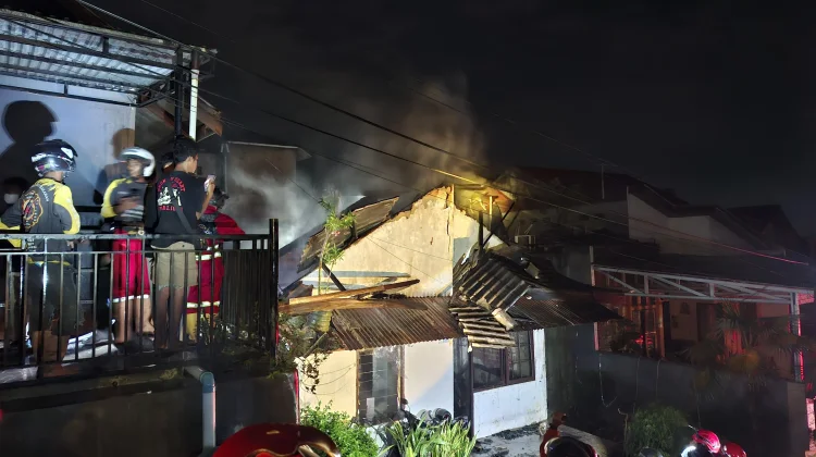 Kebakaran Hanguskan Satu Rumah di Perumahan Dosen Samarinda