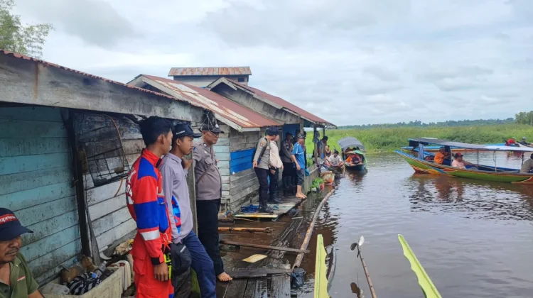 Lansia Diduga Tenggelam di Sungai Sabintulung, Tim Gabungan Lakukan Pencarian
