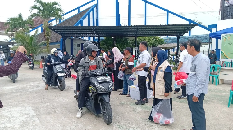 DWP dan RRI Samarinda Berbagi Takjil, Perkuat Kepedulian Sosial di Bulan Ramadan