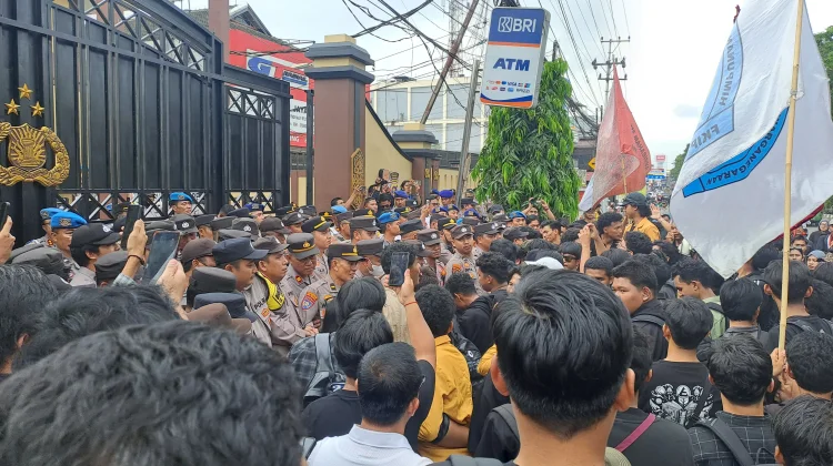 Isu Dwi Fungsi dan Kekerasan Mengemuka di Aksi GERAM, Kapolresta Janji Evaluasi