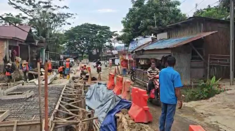 Halo RRI : Masyarakat Soroti Kualitas Jalan Nasional