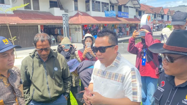 DPRD Samarinda Soroti Lampu Tenaga Surya Citra Niaga yang Redup Malam Hari