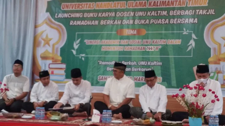 UNU Kaltim Berbagi Takjil dan Luncurkan Buku Karya Dosen