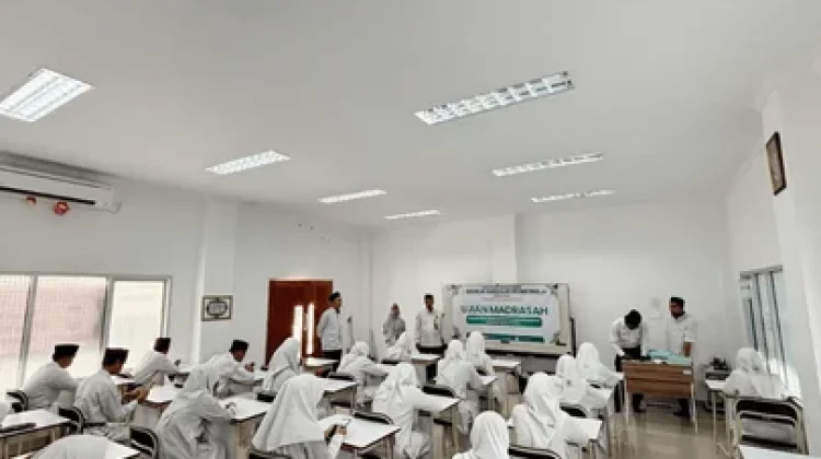 Kemenag Samarinda Awasi Pelaksanaan Ujian Madrasah Aliyah