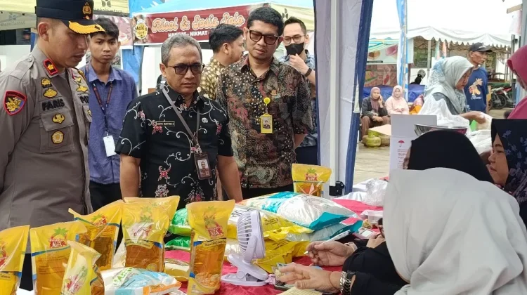 Pemkab Kukar Hadiri Gerakan Pangan Murah di Tenggarong